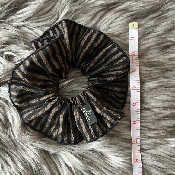 FENDI Vintage Pequin Hair Scrunchie - Picture 3 of 4
